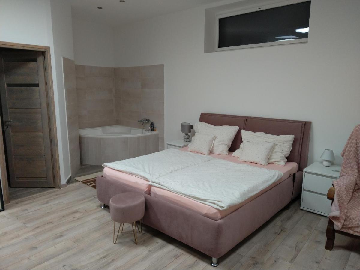 Silver Dream Apartmanhaz Debrecen Exterior photo